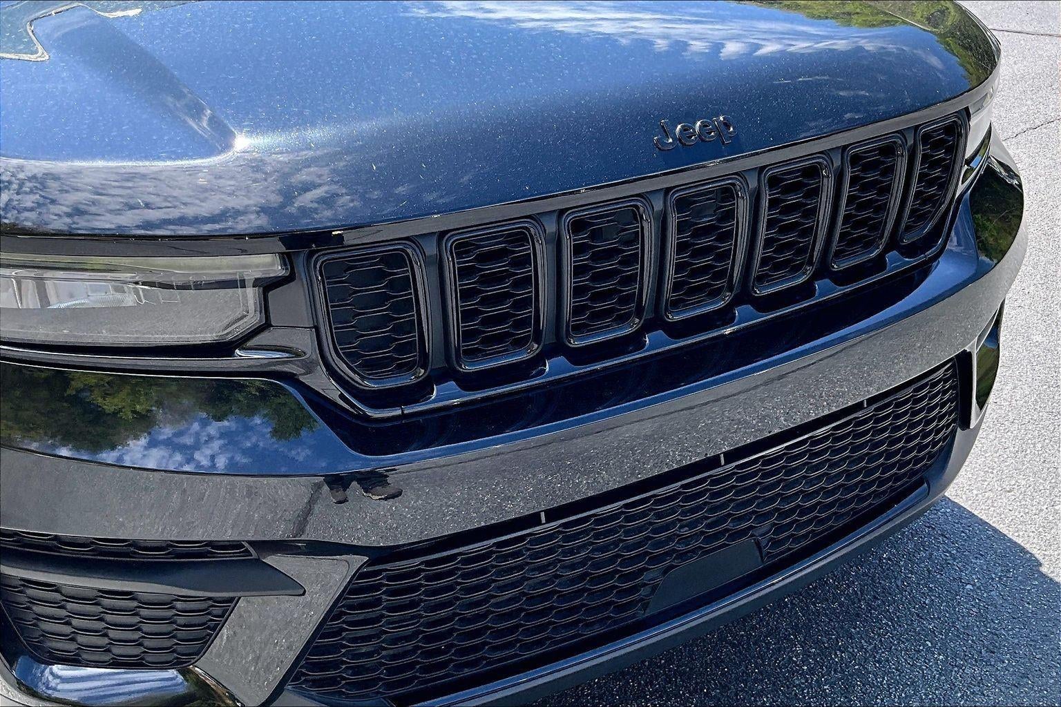 2022 Jeep Grand Cherokee Altitude