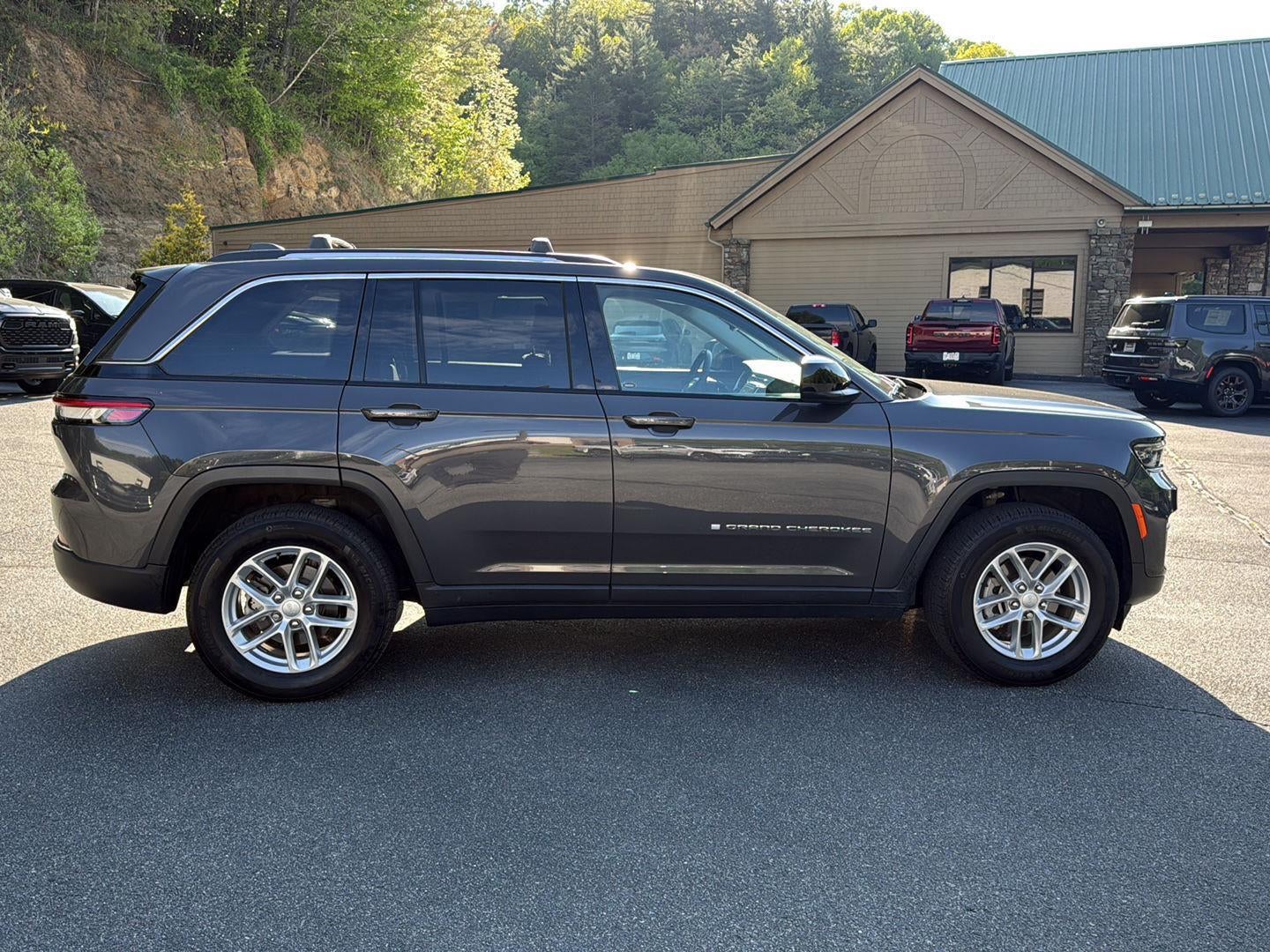 2024 Jeep Grand Cherokee Laredo X