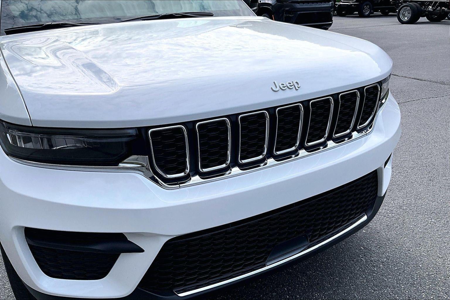 2025 Jeep Grand Cherokee Laredo X