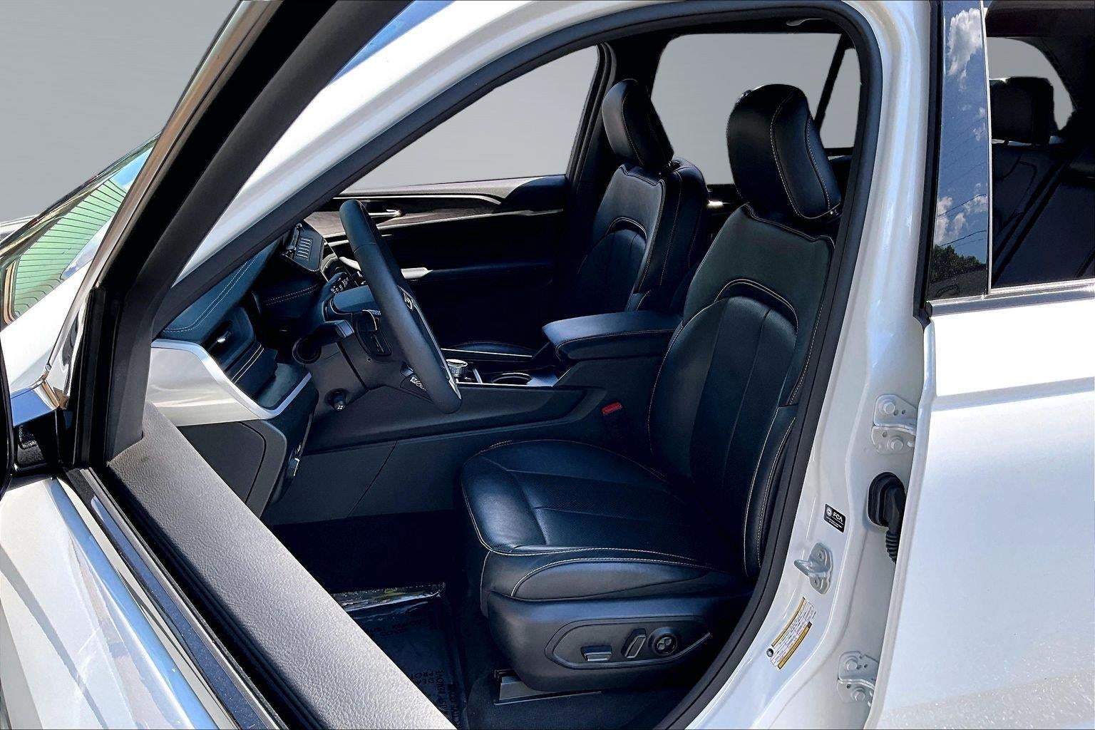 2026 Jeep Grand Cherokee Limited Reserve