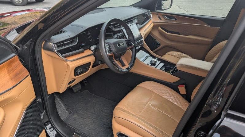 2023 Jeep Grand Cherokee Summit Reserve