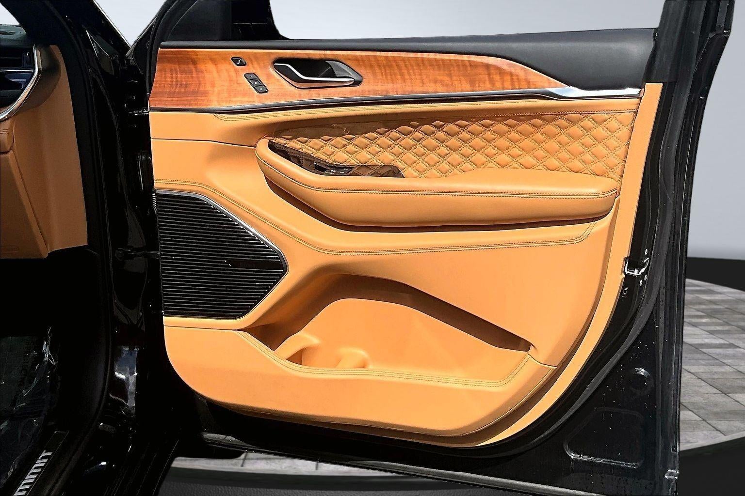 2023 Jeep Grand Cherokee Summit Reserve