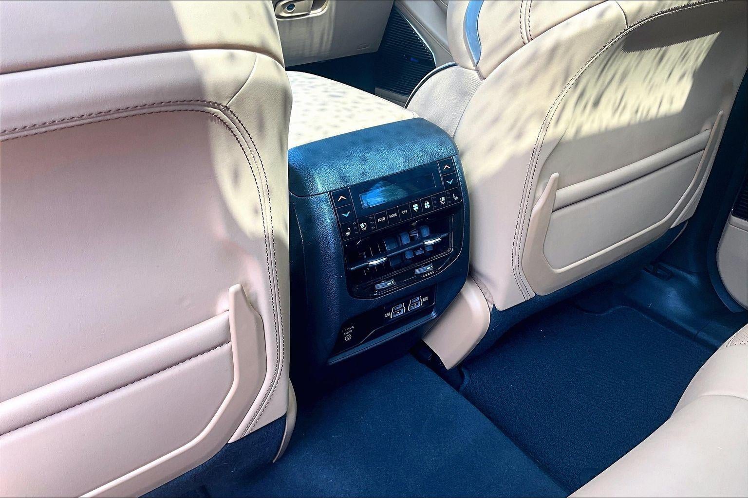 2023 Jeep Grand Cherokee Summit Reserve