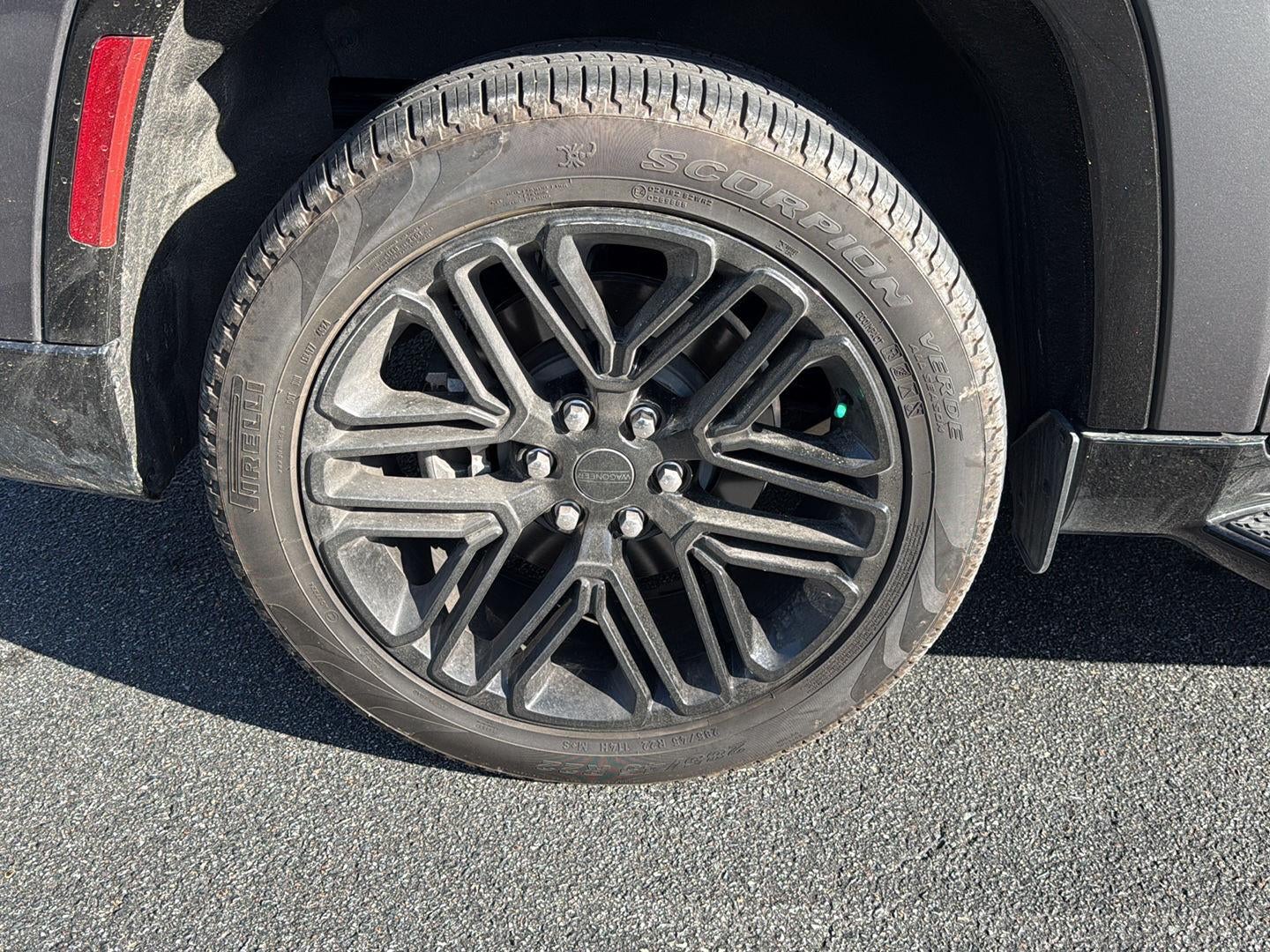 2025 Jeep Wagoneer L Series II Carbide