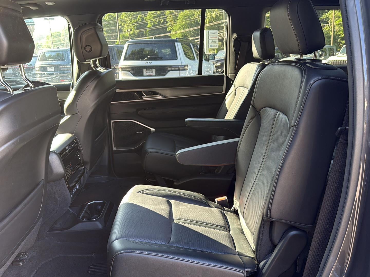 2025 Jeep Wagoneer L Series II Carbide