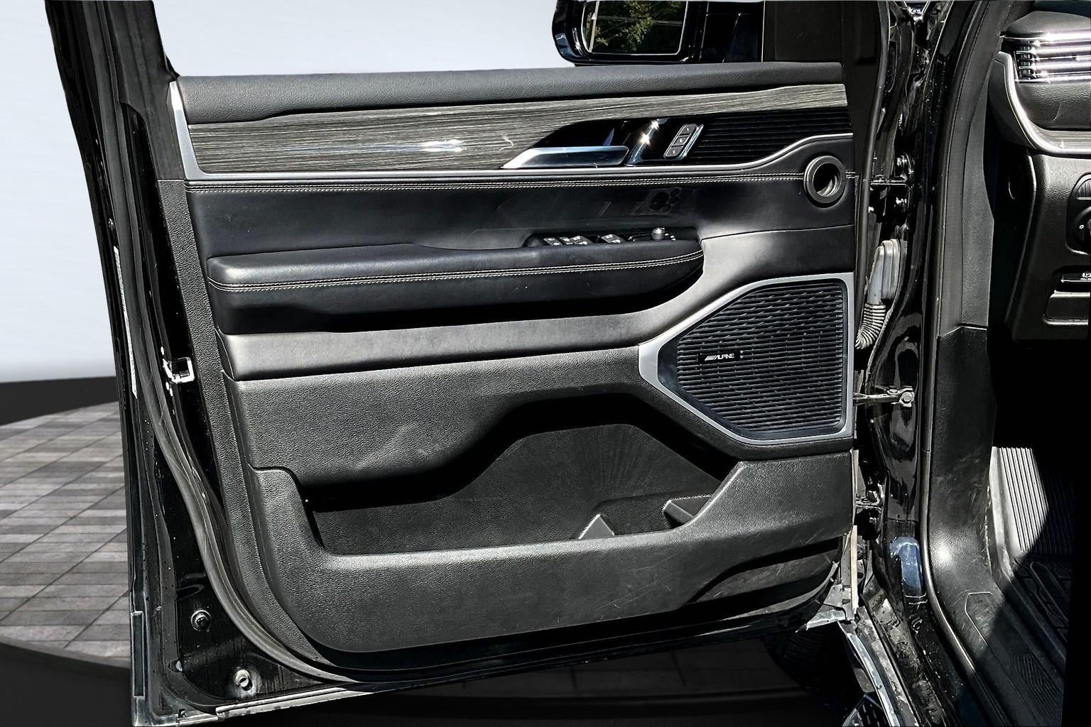 2022 Jeep Wagoneer Series III