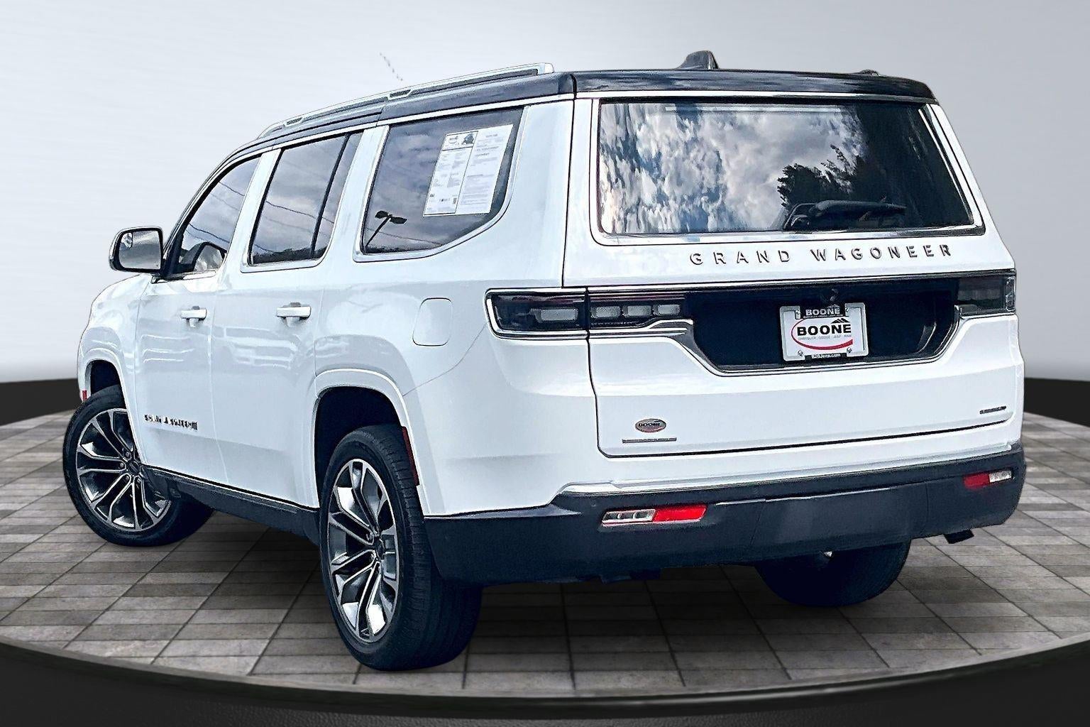 2022 Jeep Grand Wagoneer Series III