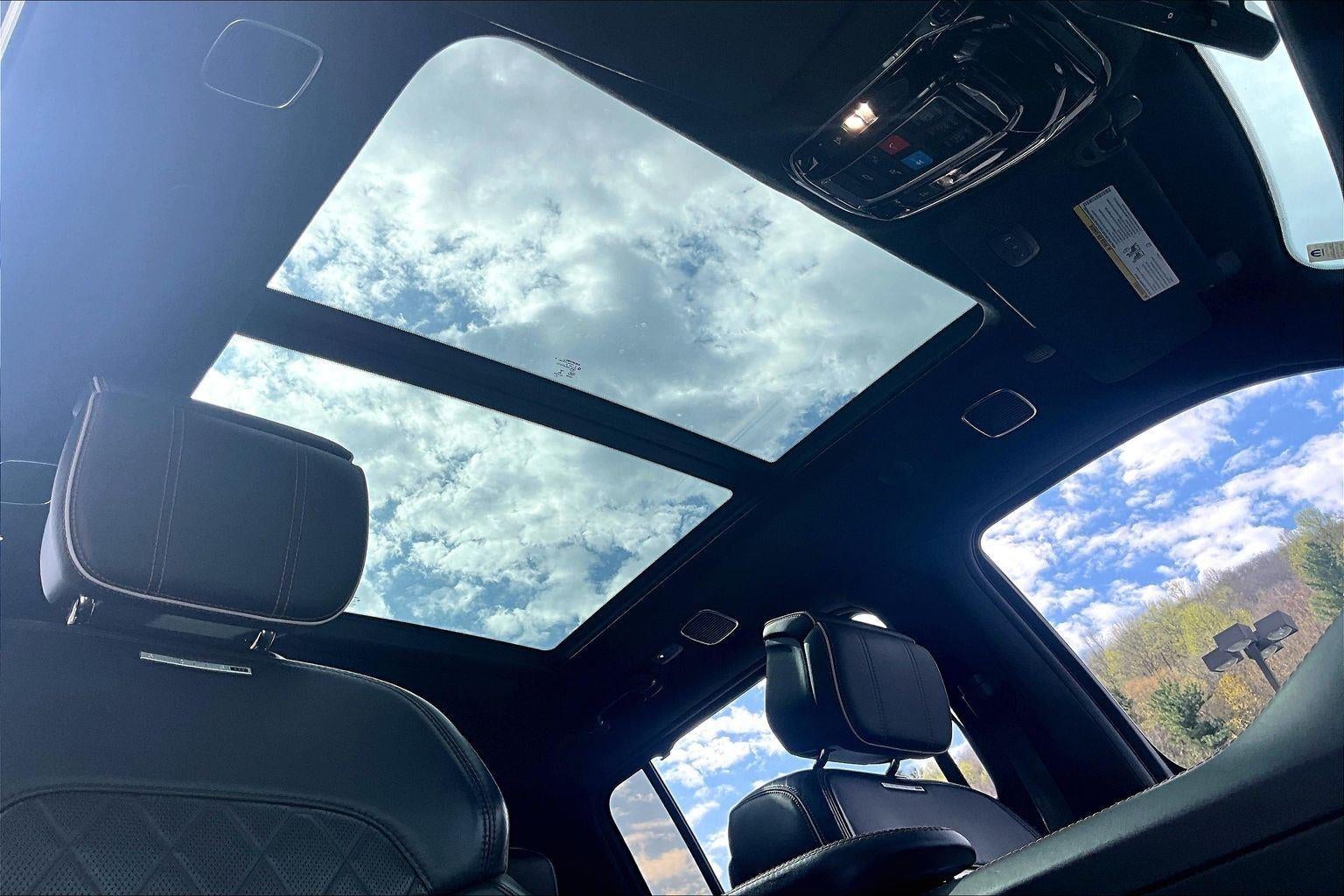 2022 Jeep Grand Wagoneer Series III