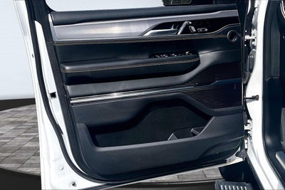 2022 Jeep Grand Wagoneer Series III