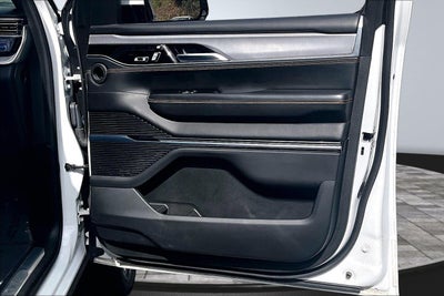 2022 Jeep Grand Wagoneer Series III