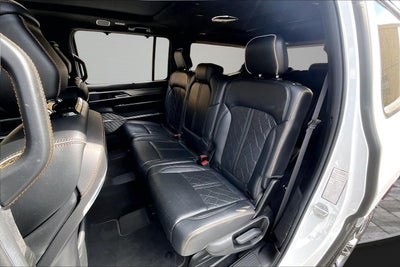 2022 Jeep Grand Wagoneer Series III