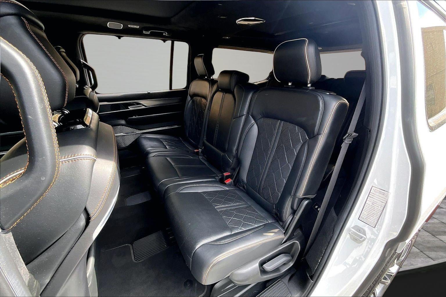 2022 Jeep Grand Wagoneer Series III