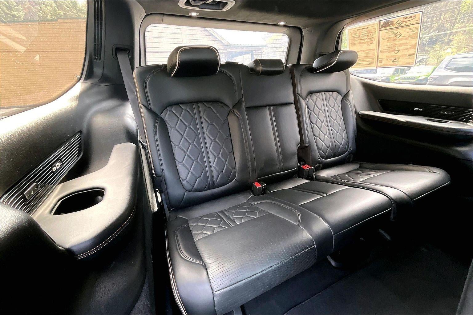 2022 Jeep Grand Wagoneer Series III