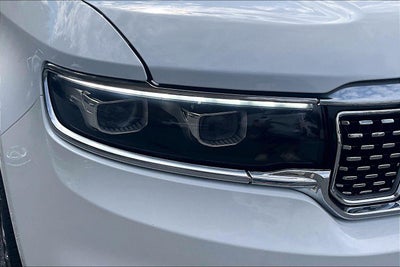 2022 Jeep Grand Wagoneer Series III