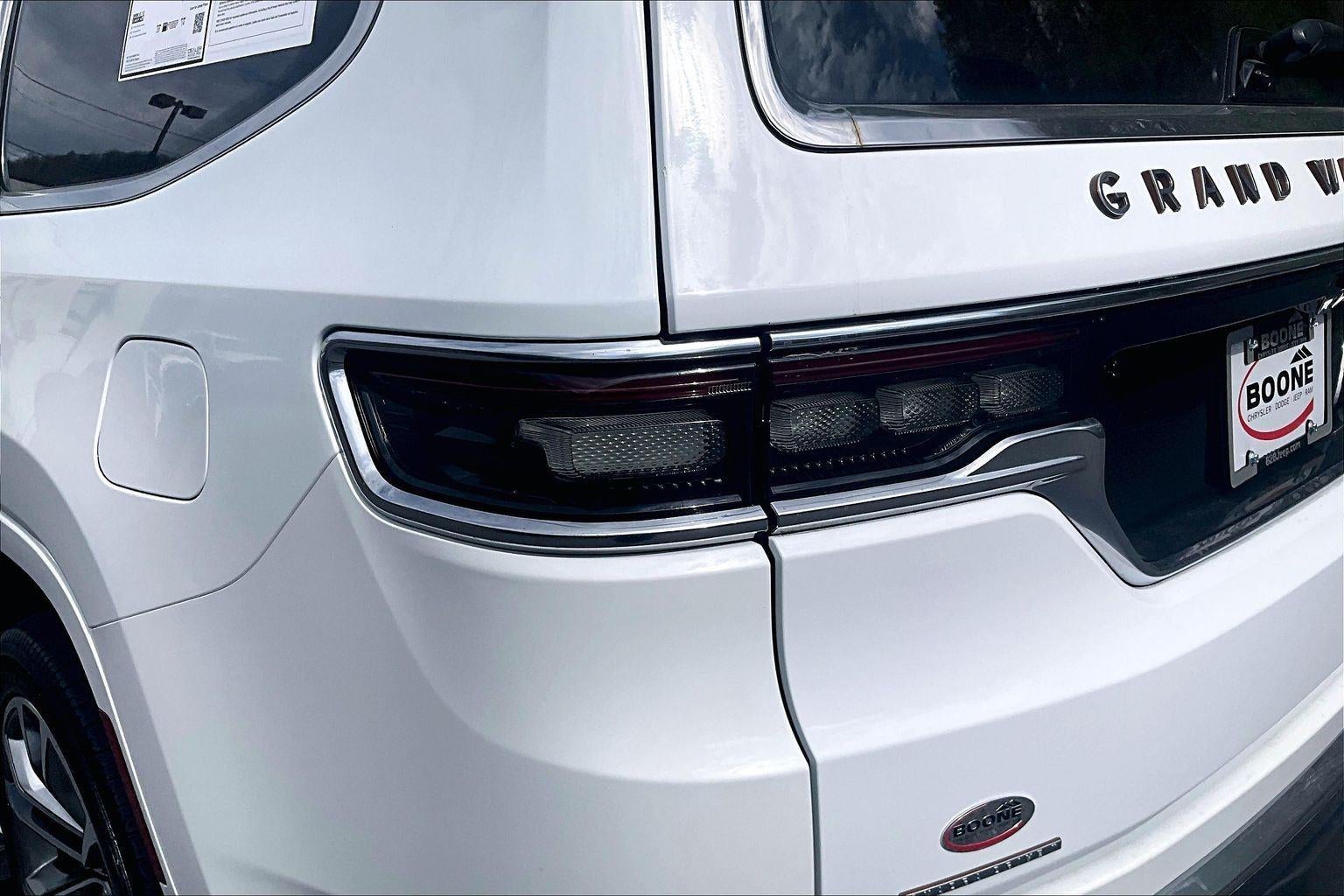 2022 Jeep Grand Wagoneer Series III