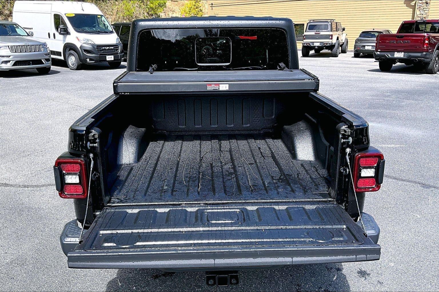 2024 Jeep Gladiator Mojave
