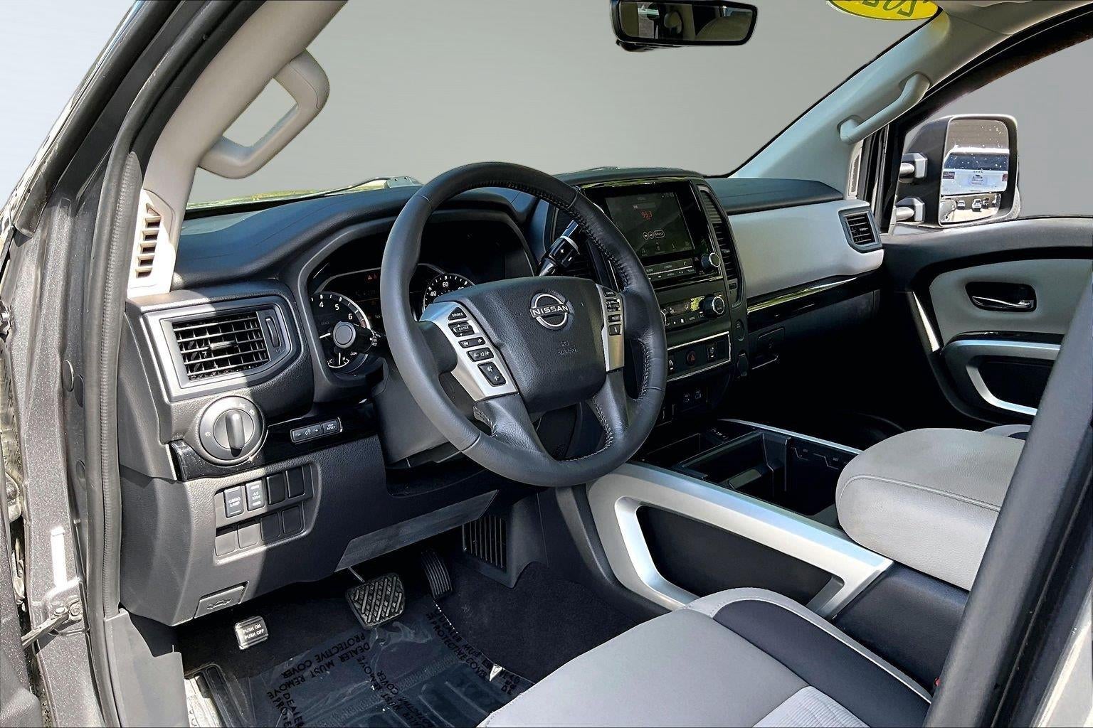 2024 Nissan Titan SV
