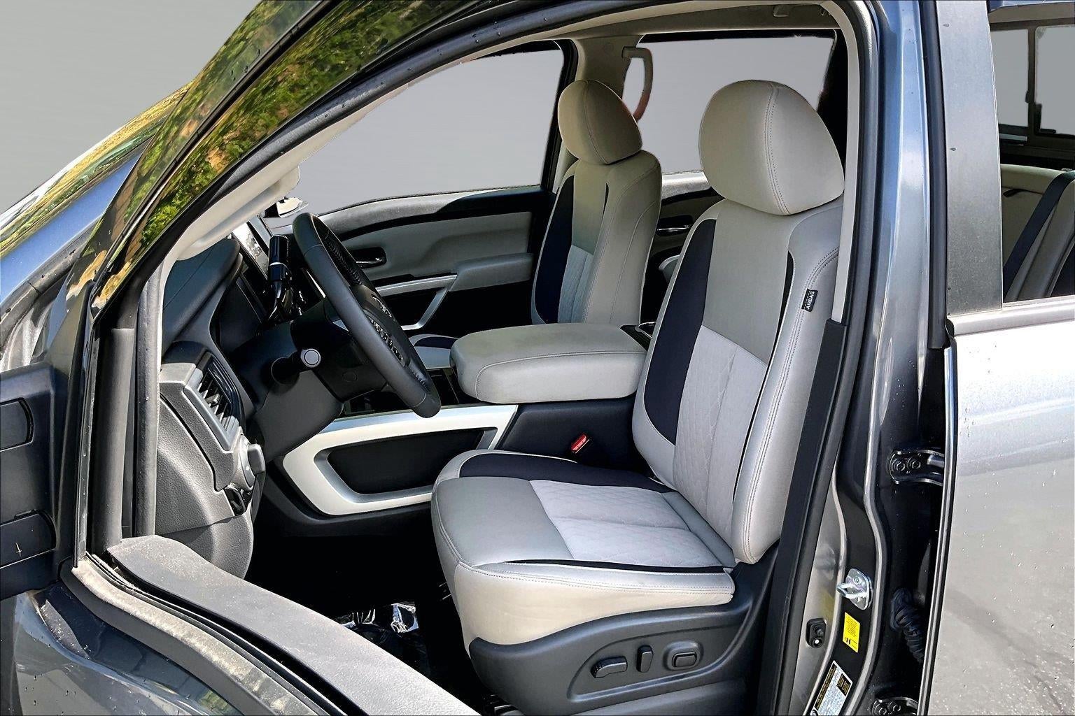 2024 Nissan Titan SV