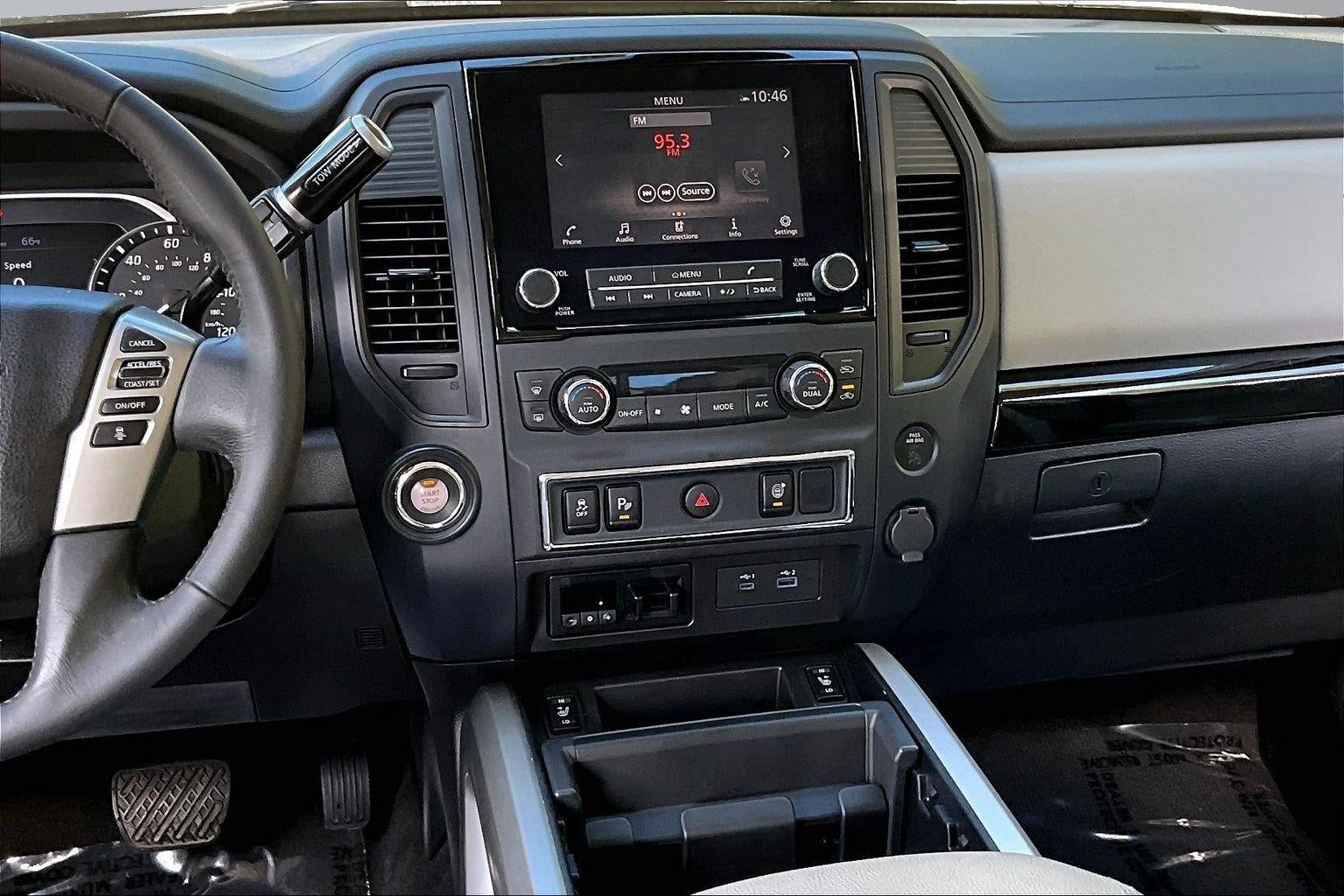 2024 Nissan Titan SV