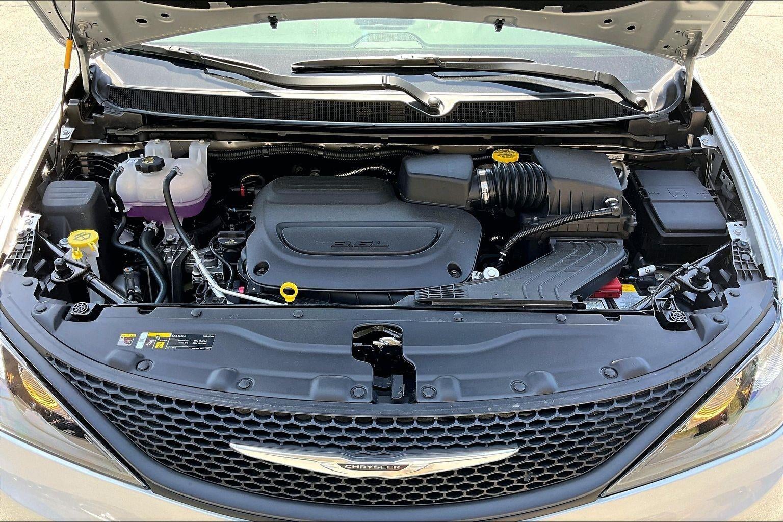 2026 Chrysler Voyager LX