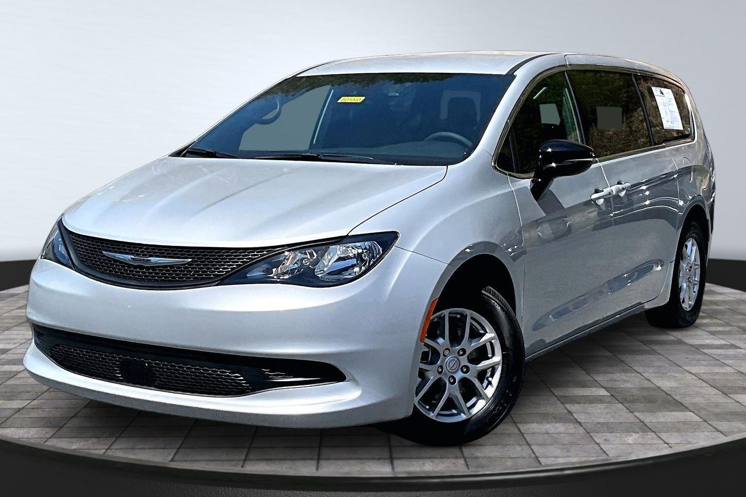 2026 Chrysler Voyager LX