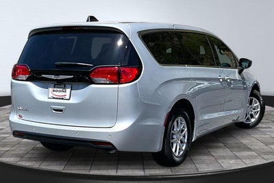2026 Chrysler Voyager LX