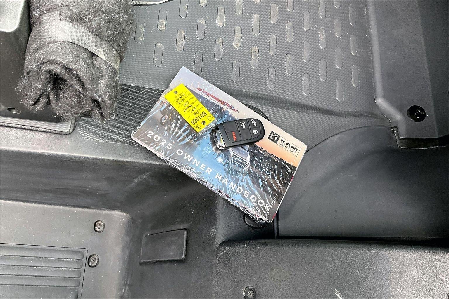 2025 RAM ProMaster Cargo Van Tradesman