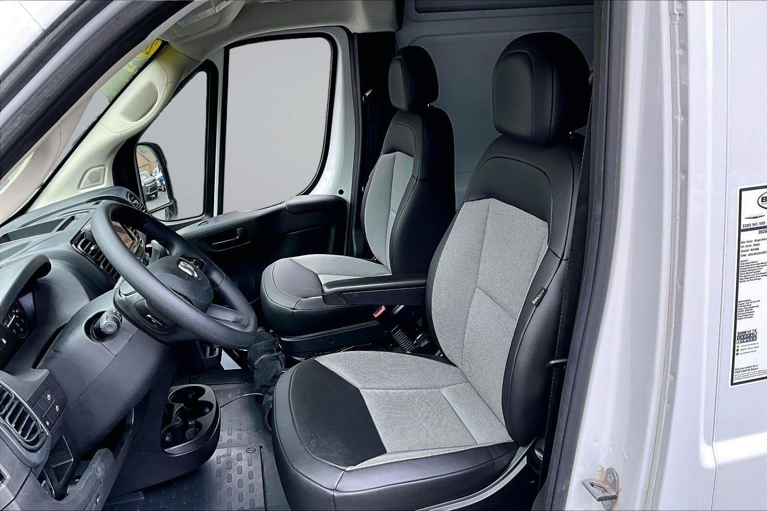 2025 RAM ProMaster Cargo Van Tradesman