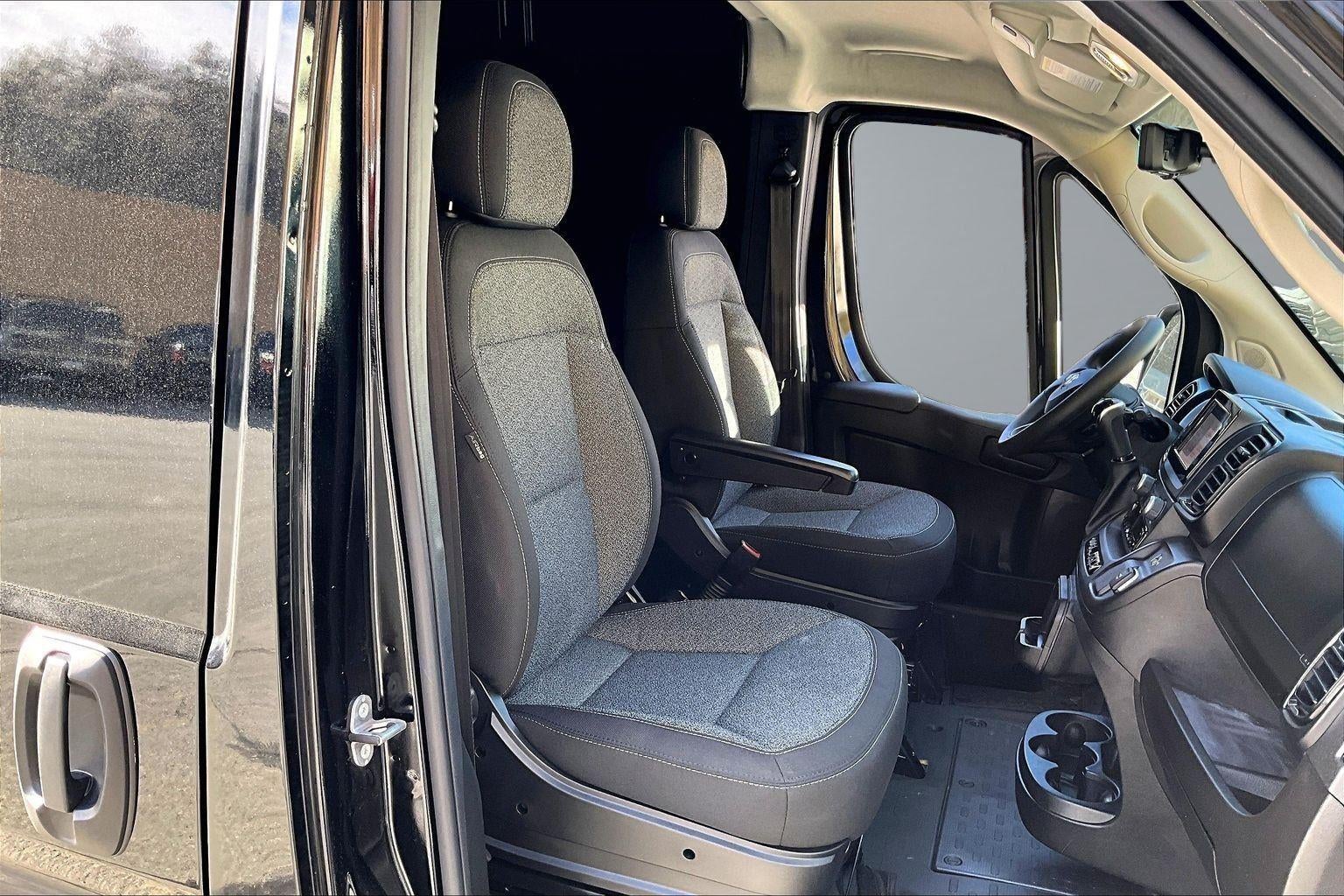 2025 RAM ProMaster Cargo Van Tradesman