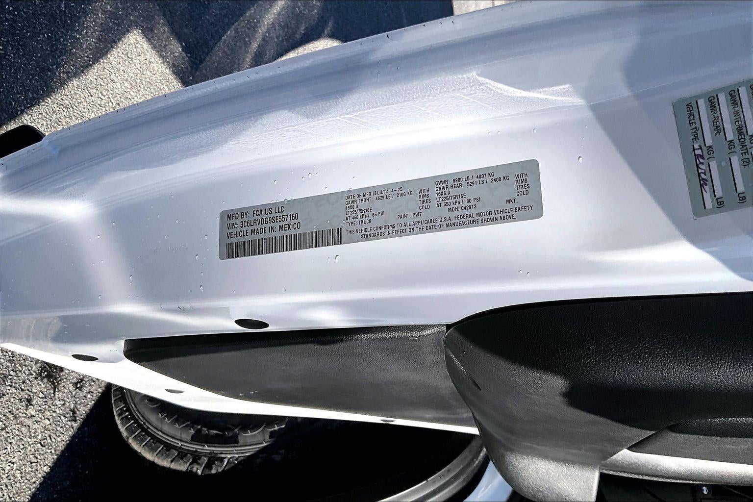 2025 RAM ProMaster Cargo Van Tradesman