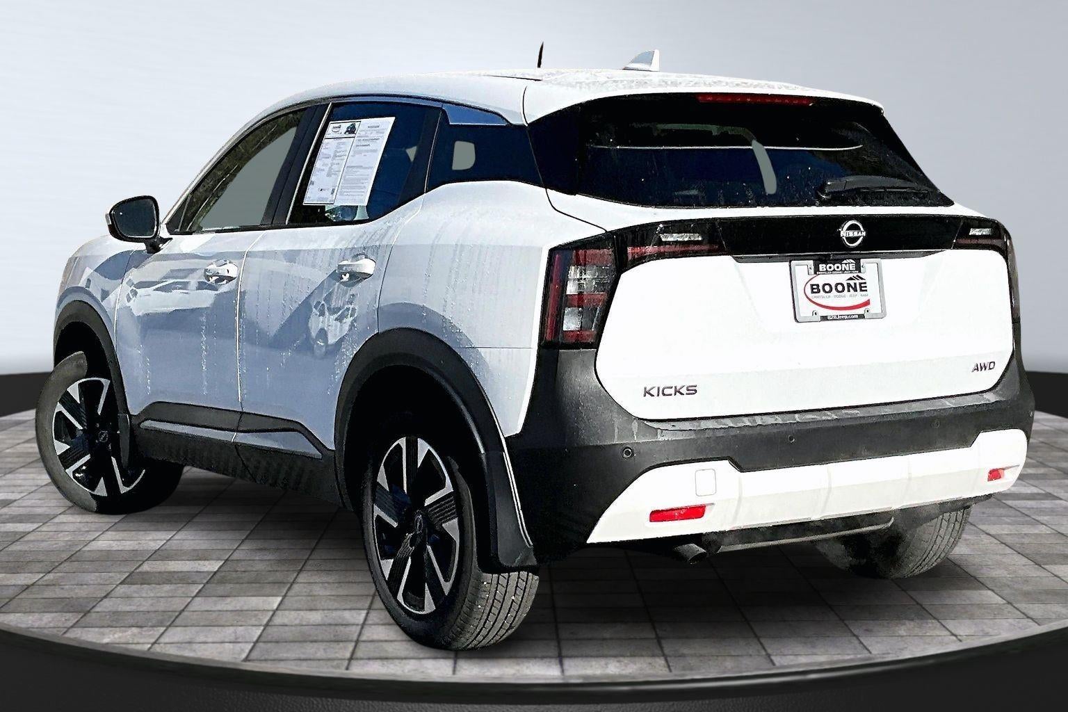 2025 Nissan Kicks SV