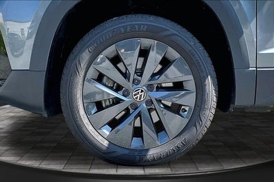 2024 Volkswagen Taos S