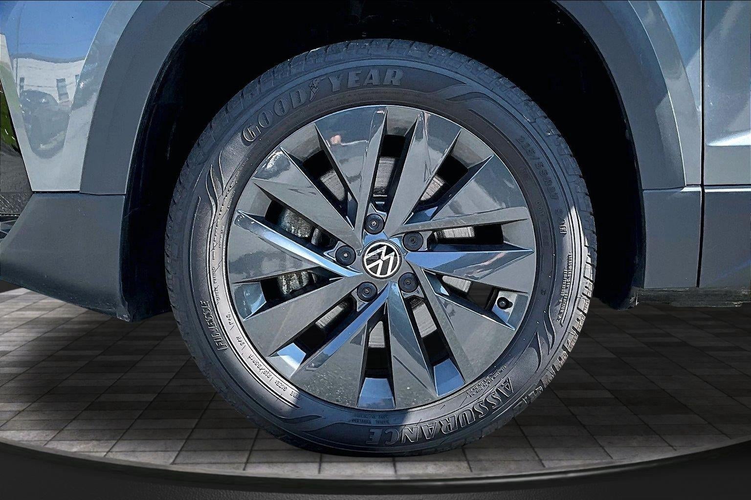 2024 Volkswagen Taos S