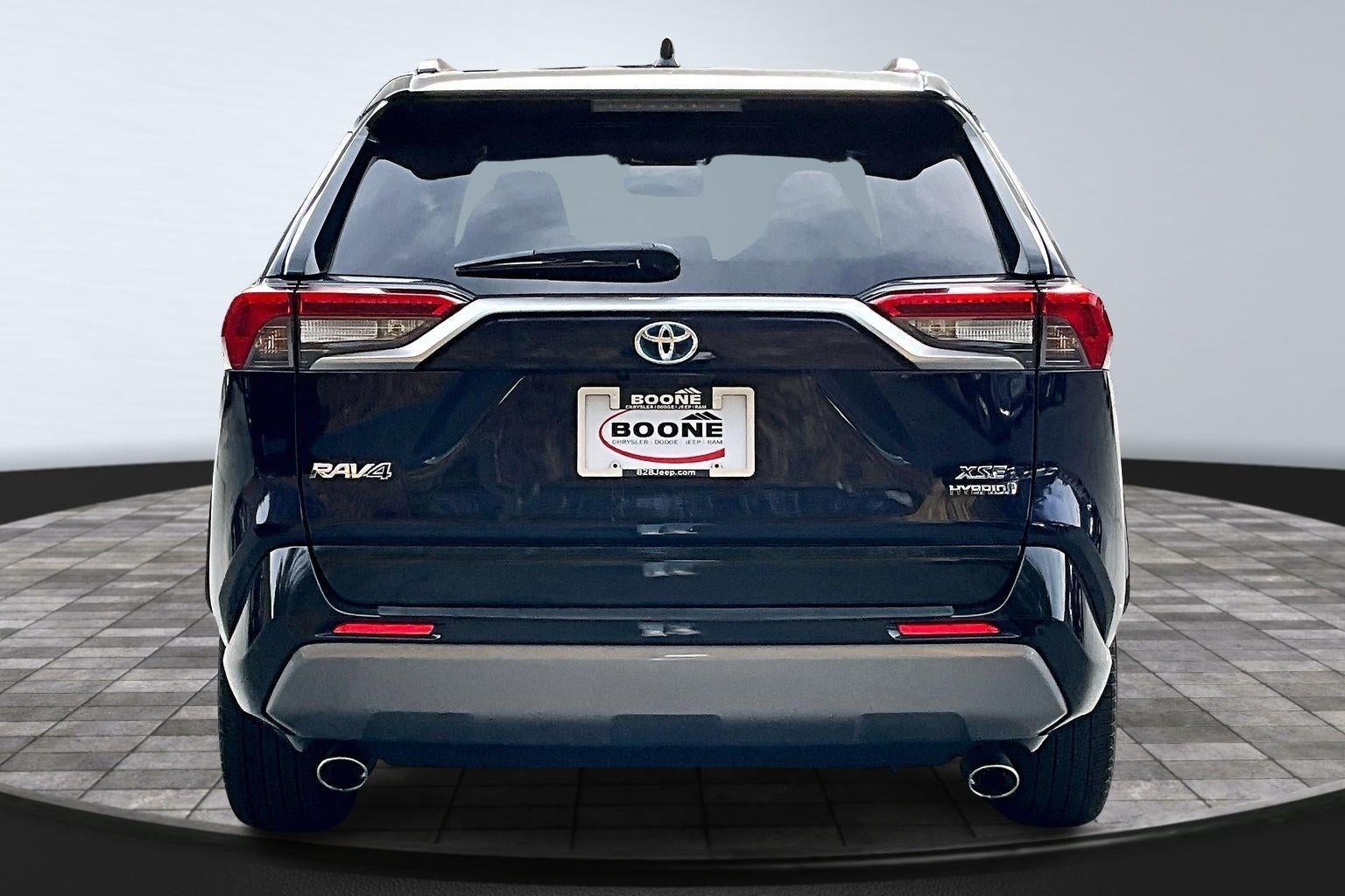 2020 Toyota RAV4 Hybrid XSE
