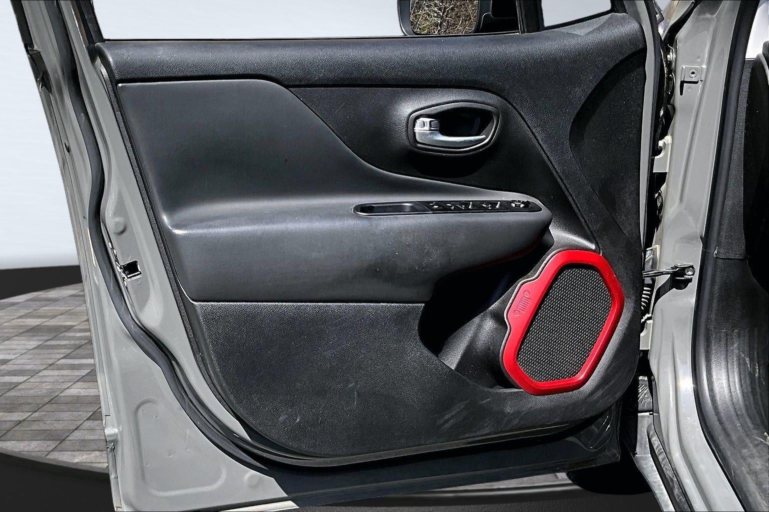 2022 Jeep Renegade Trailhawk