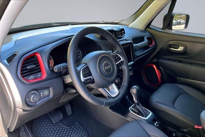 2023 Jeep Renegade Trailhawk