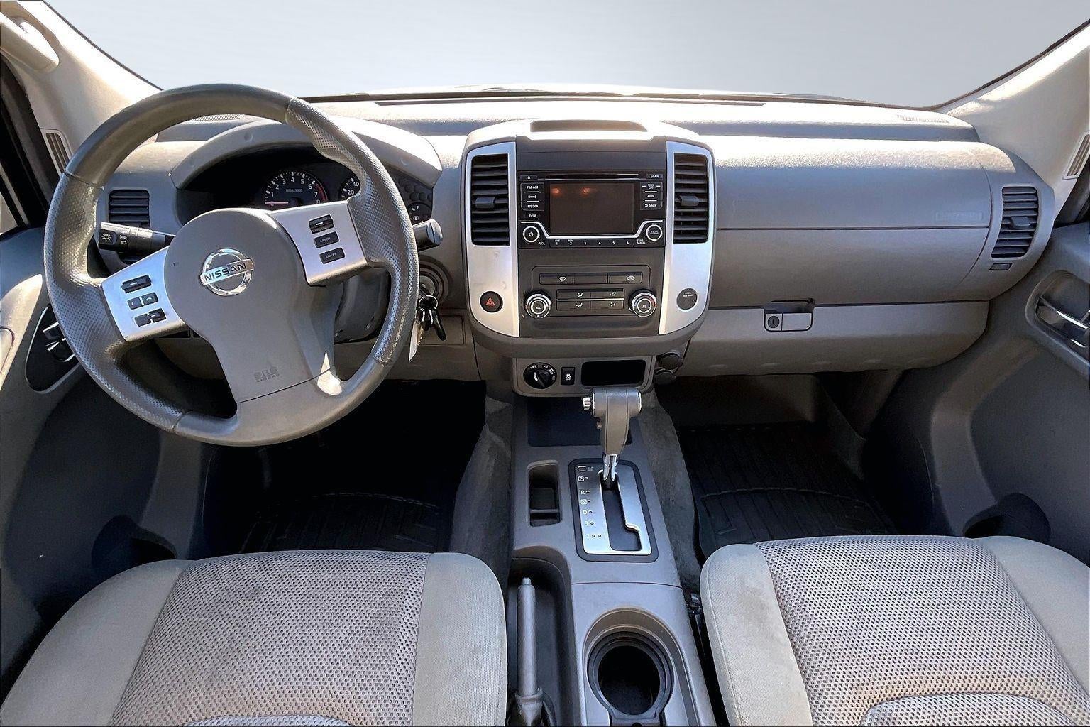 2016 Nissan FRONTIER SV