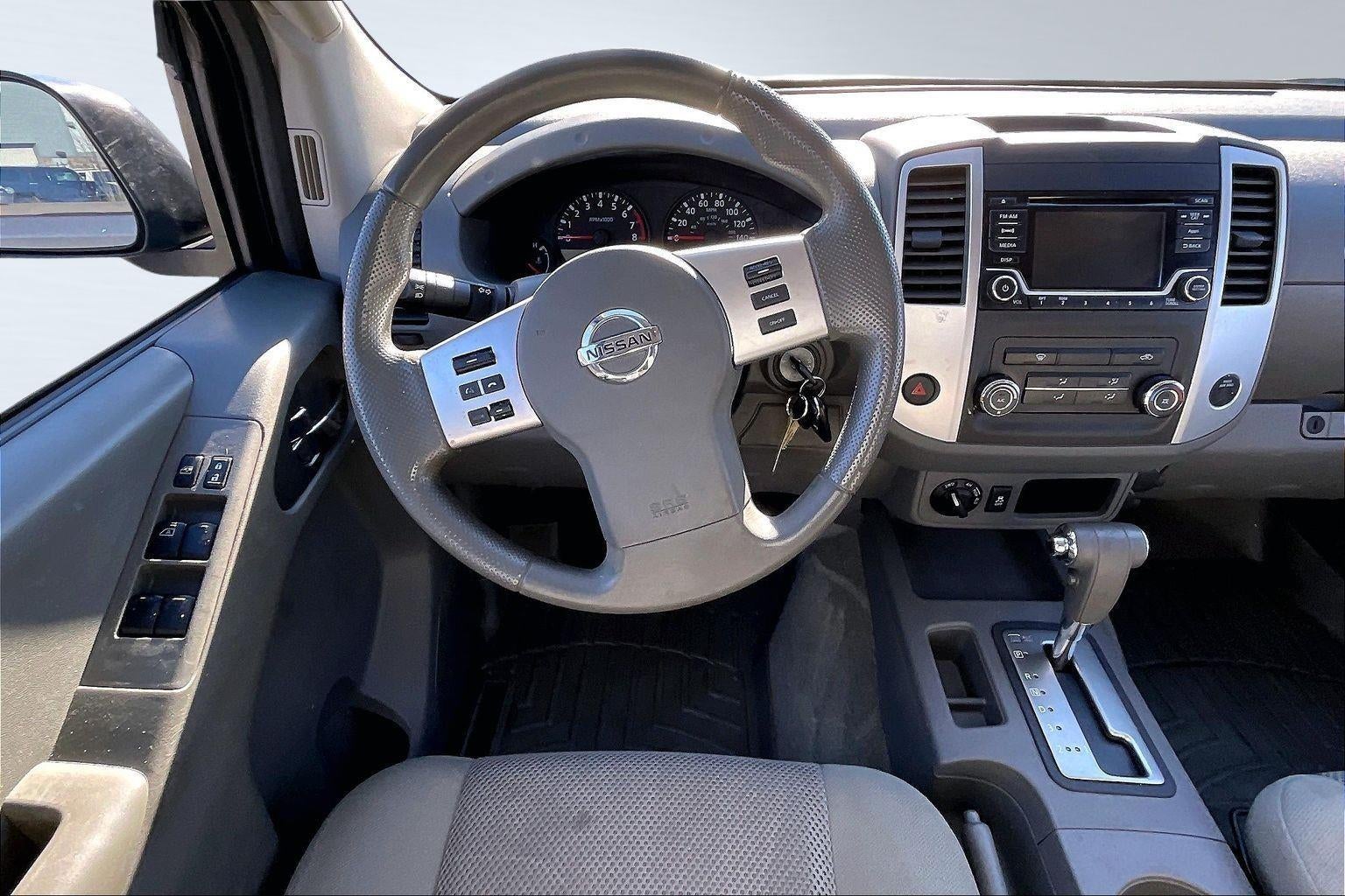 2016 Nissan FRONTIER SV