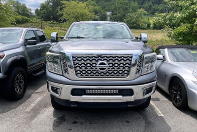 2016 Nissan Titan XD SL