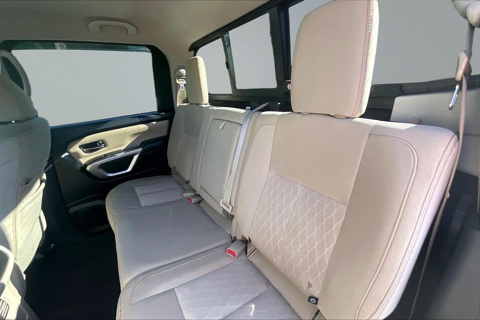 2017 Nissan Titan XD SV