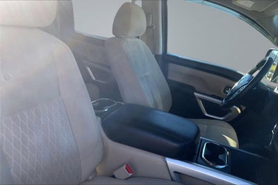 2017 Nissan Titan XD SV