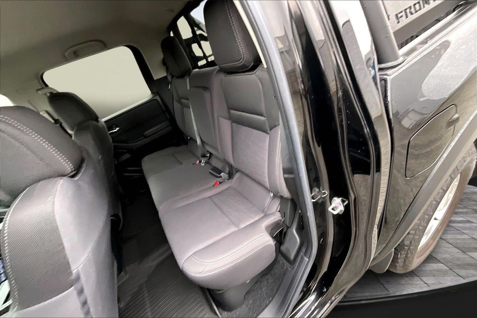 2024 Nissan Frontier SV