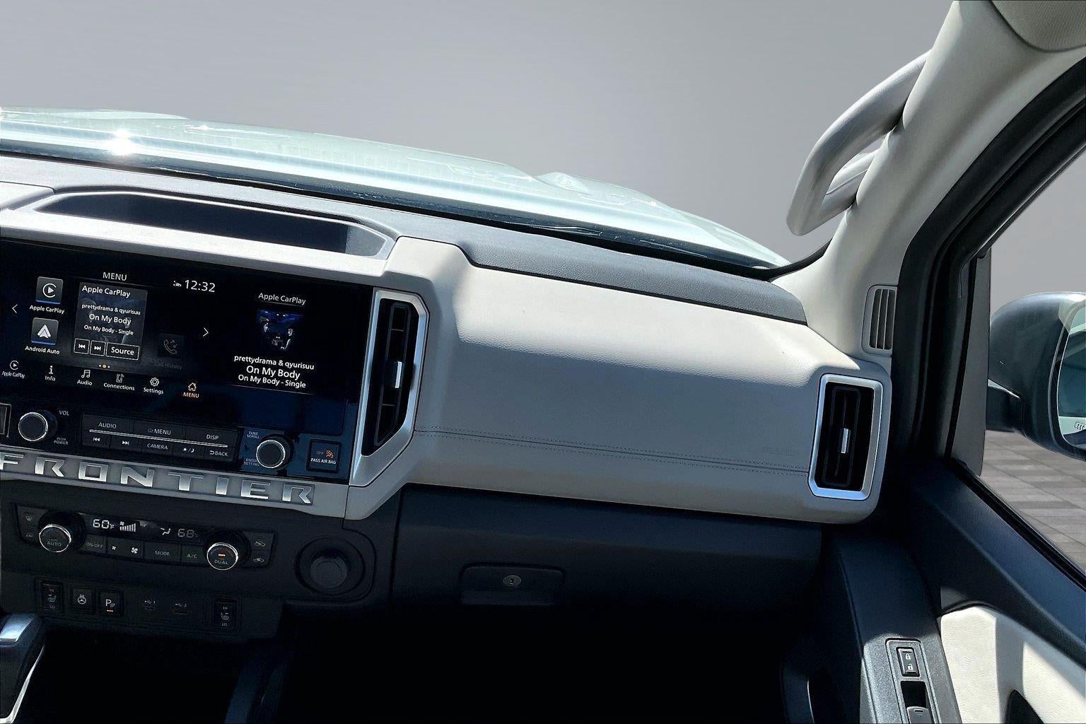 2025 Nissan Frontier SV