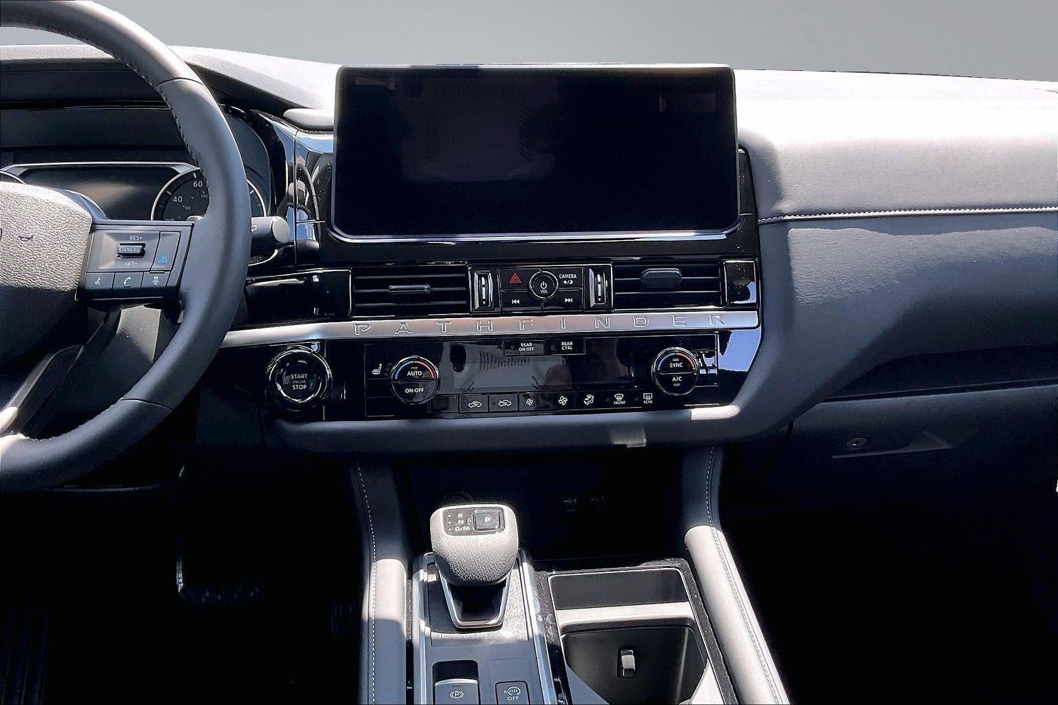 2026 Nissan Pathfinder SV