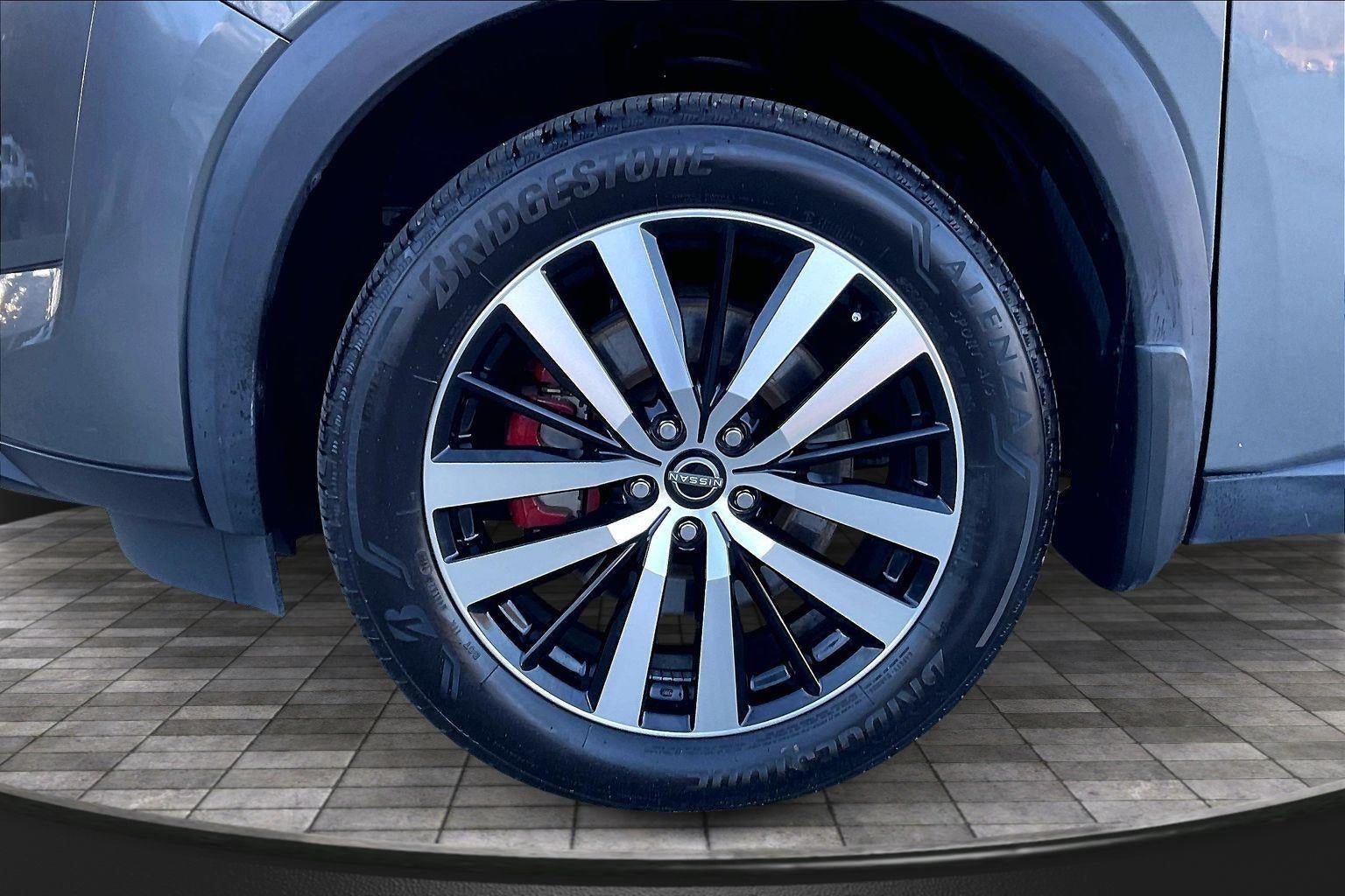 2022 Nissan Pathfinder Platinum