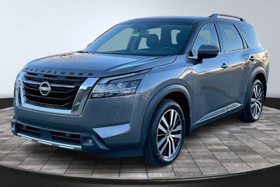 2022 Nissan Pathfinder Platinum