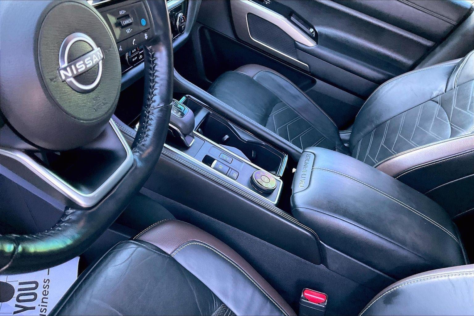 2022 Nissan Pathfinder Platinum