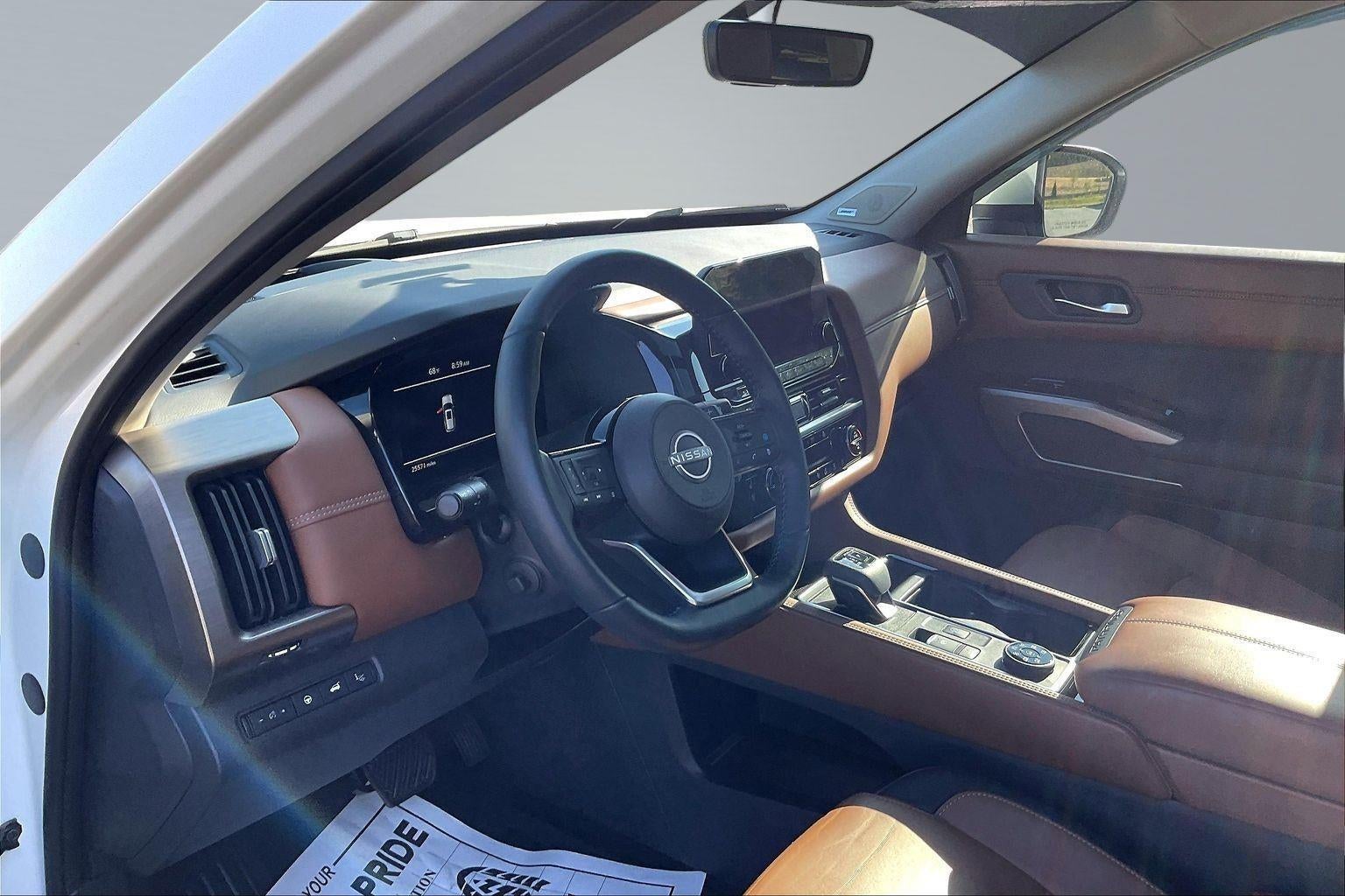 2024 Nissan Pathfinder Platinum