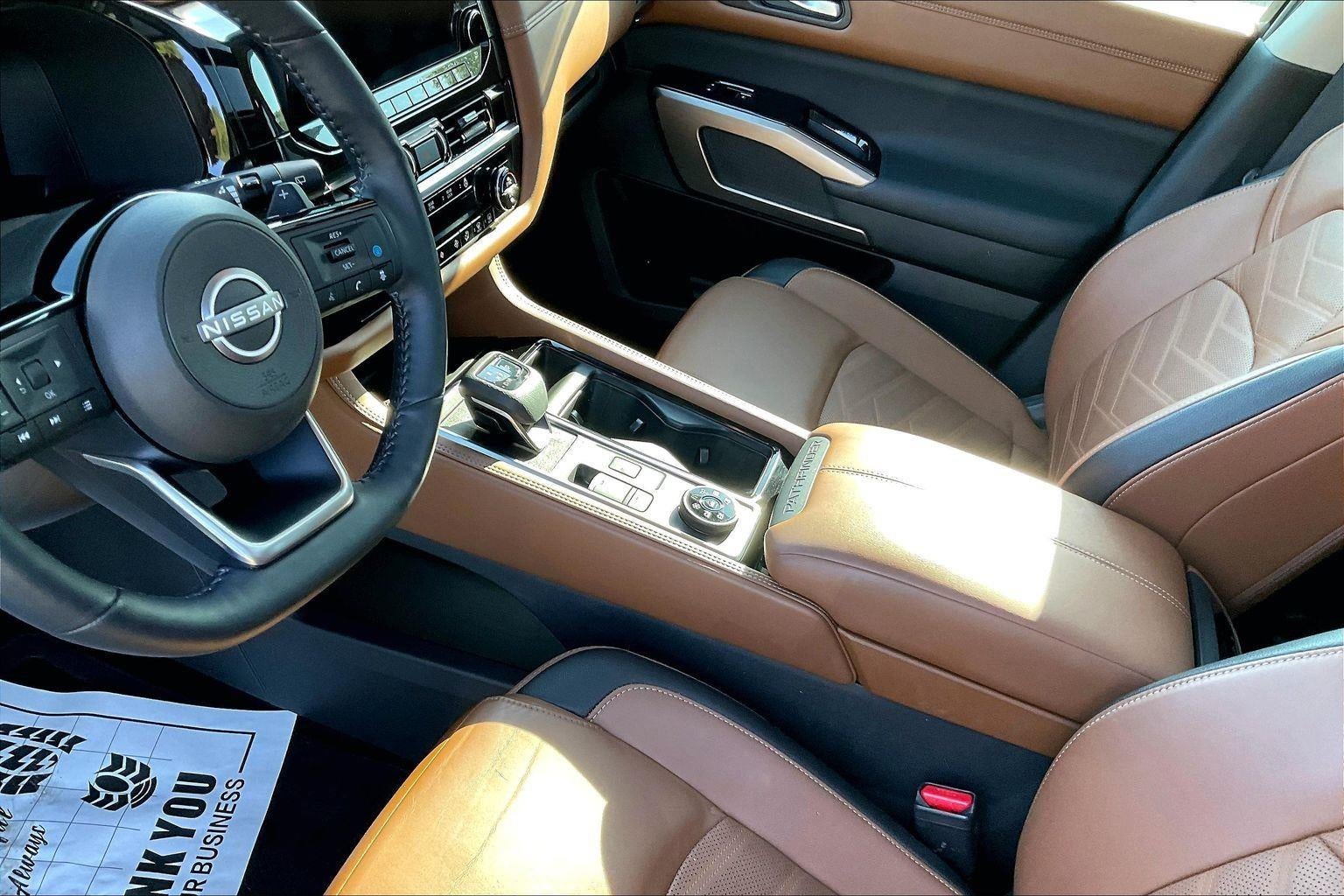 2024 Nissan Pathfinder Platinum
