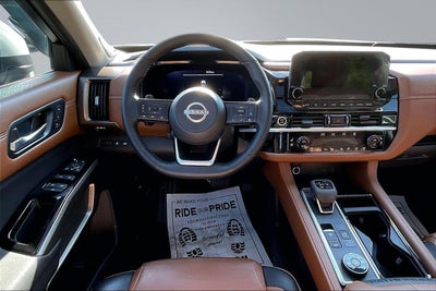 2024 Nissan Pathfinder Platinum